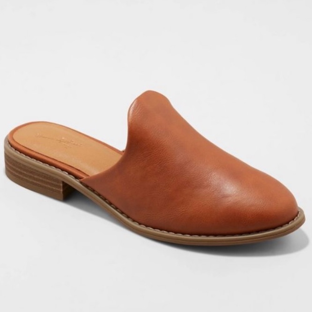 Maura Mules - Universal Thread